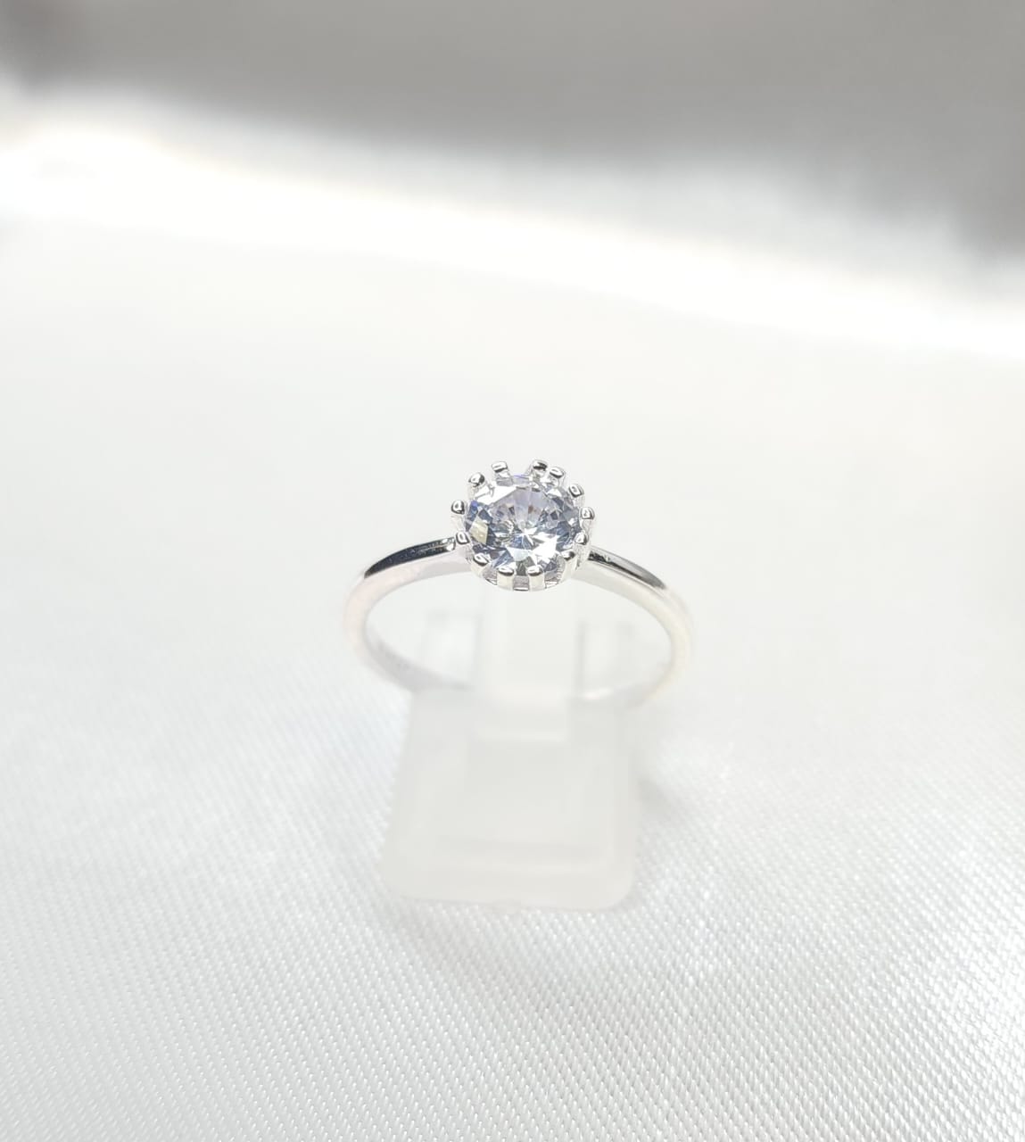 Anillo Dama Diseño Circón Flor