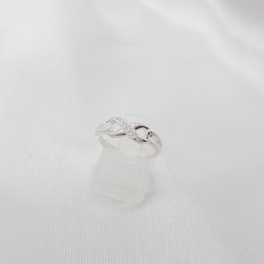 Anillo Dama Diseño infinito