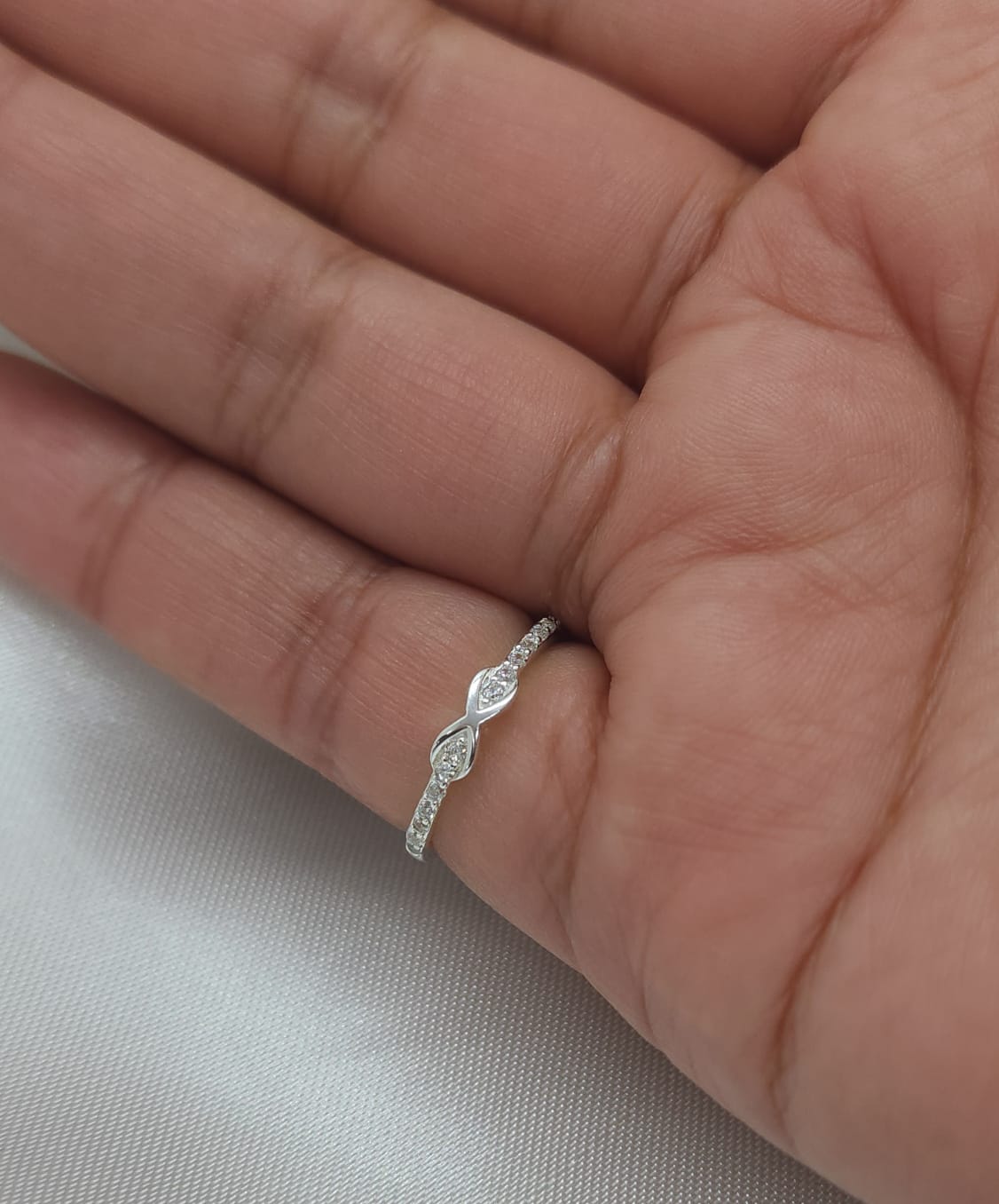 Anillo Dama Diseño Infinito