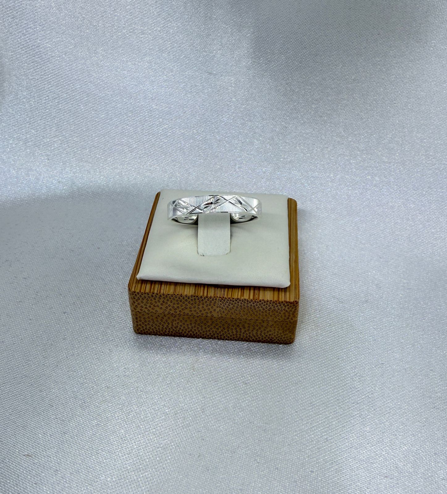 Anillo Argolla Diseño 4mm Grosor unisex Plata 925