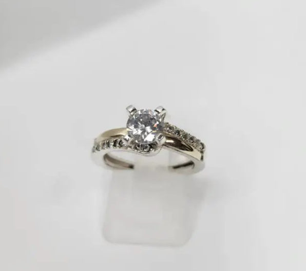 Anillo Dama Diseño Circón P.925 con Oro de 14k