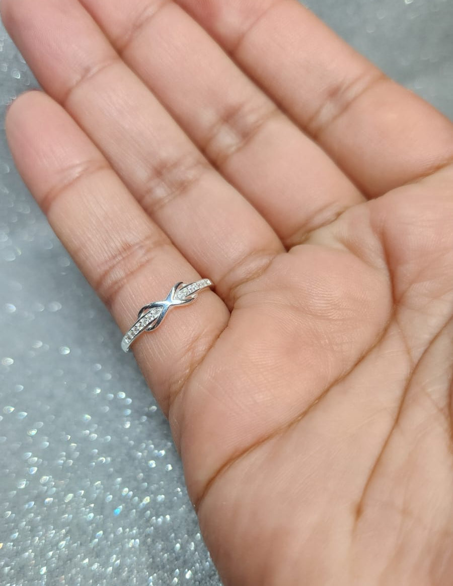 Anillo Dama Diseño Infinito con cintillo Microcircón P.925