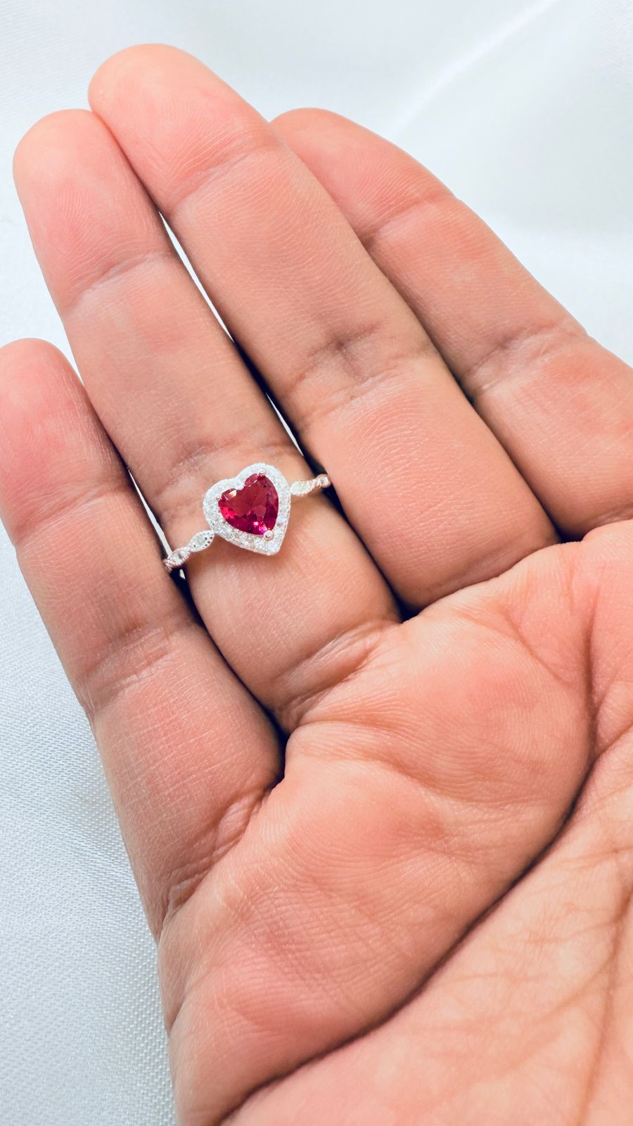 Anillo Dama Diseño Corazón Rojo Rubí