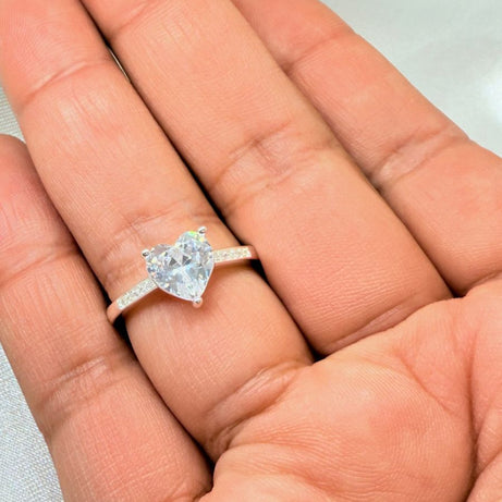 Anillo Dama Diseño Corazón CRISTAL