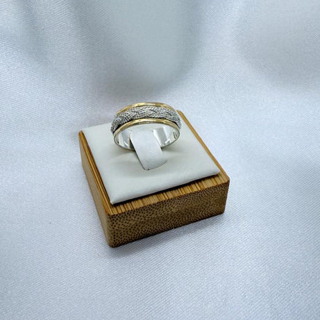 Anillo Argolla Diseño Tejido Compromiso o Matrimonio P.925 Con Oro de 14 k.