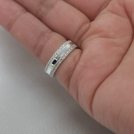 Anillo Dama Diseño Cintillo con incrustacion de Microcircones