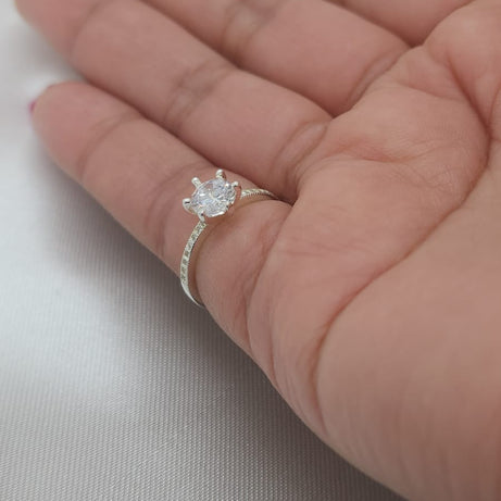 Anillo Dama Diseño Circón con inscrustaciones de Microcircones