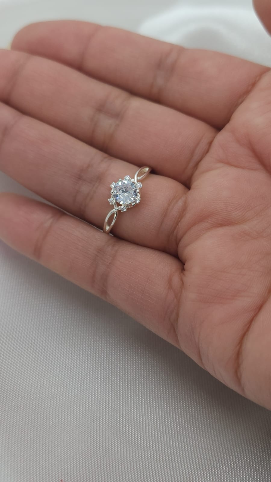 Anillo Dama Diseño circón