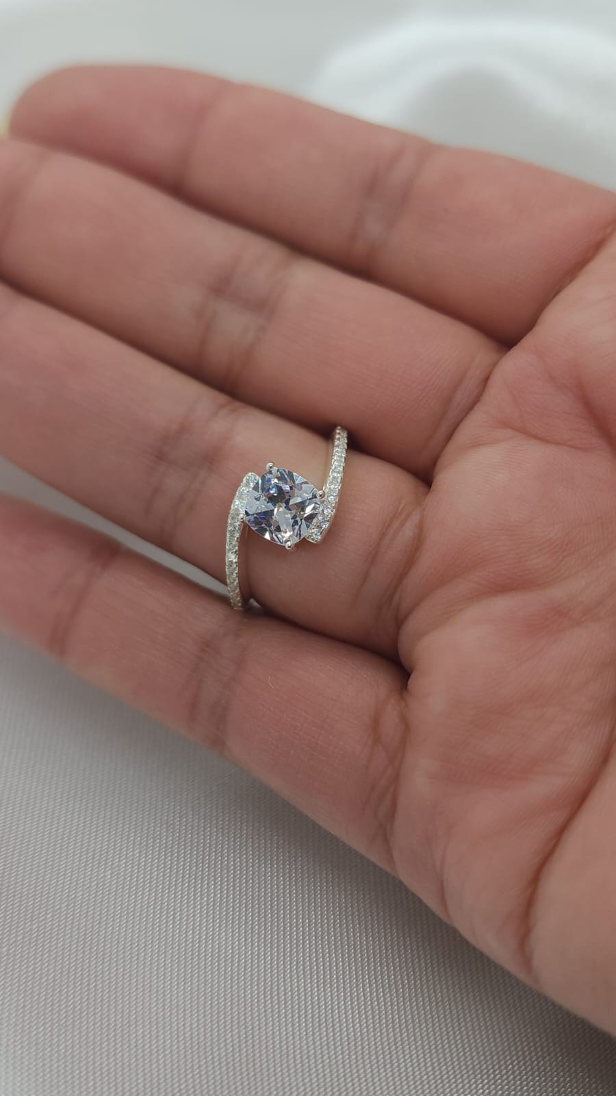 Anillo Dama diseño Doblez Circón con Incrustación de Microcircones