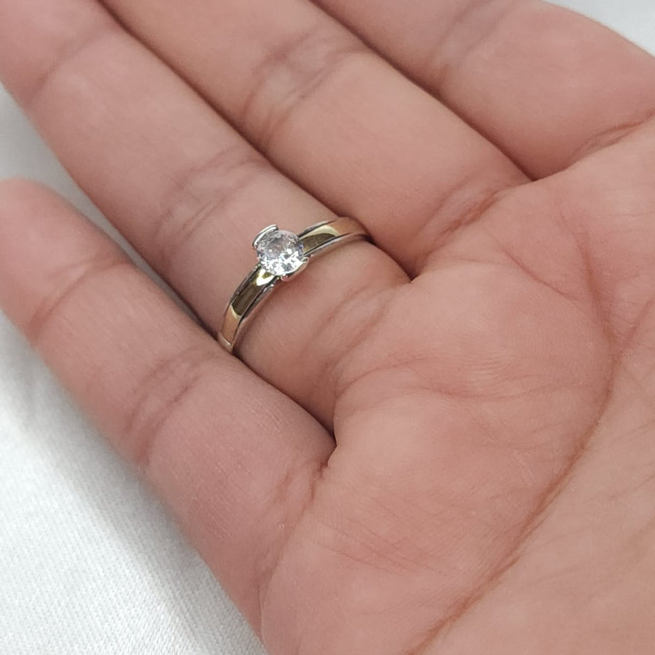 Anillo Dama Diseño Circón P.925 con Oro de 14k.