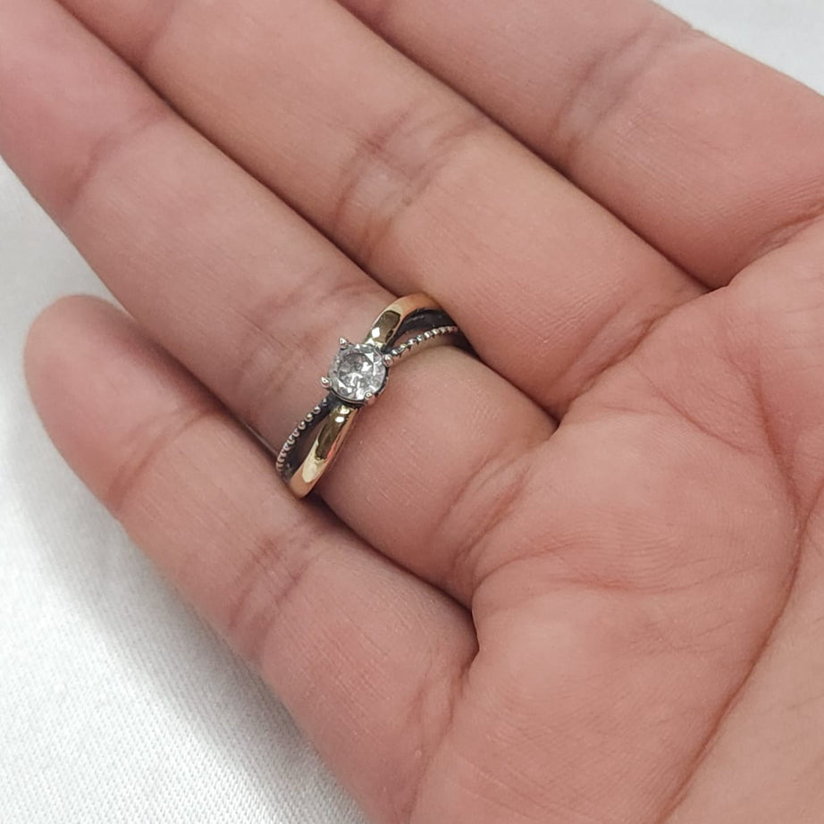 Anillo Dama diseño Circón en P.925 con Oro de 14k.