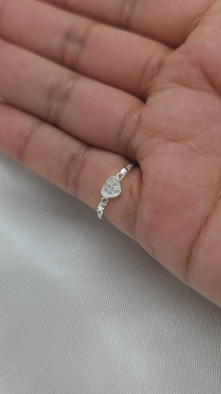 Anillo Dama Diseño Corazón con Incrustación de Microcircones Plata 925