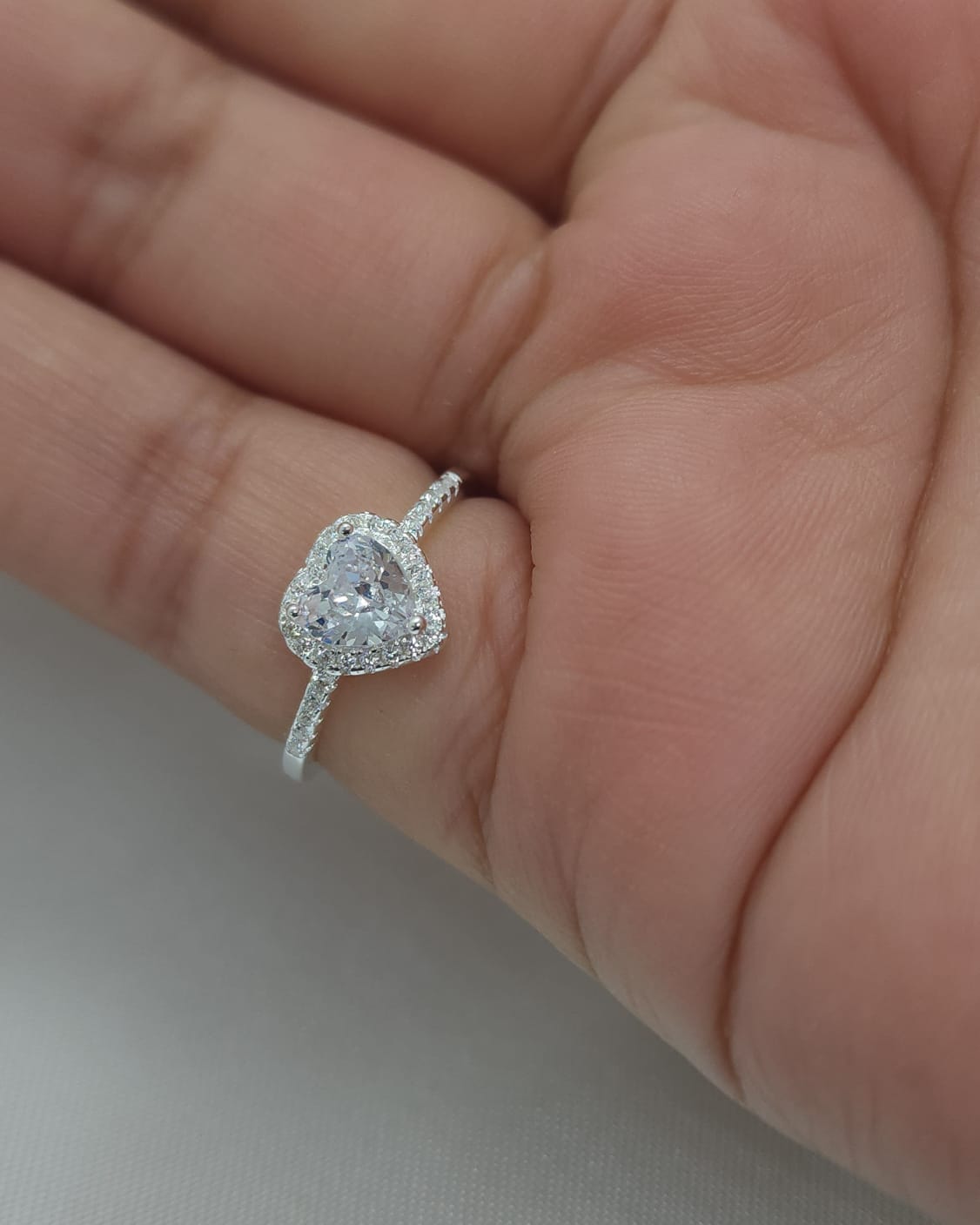 Anillo Dama diseño Corazón Circón Cristal Grande