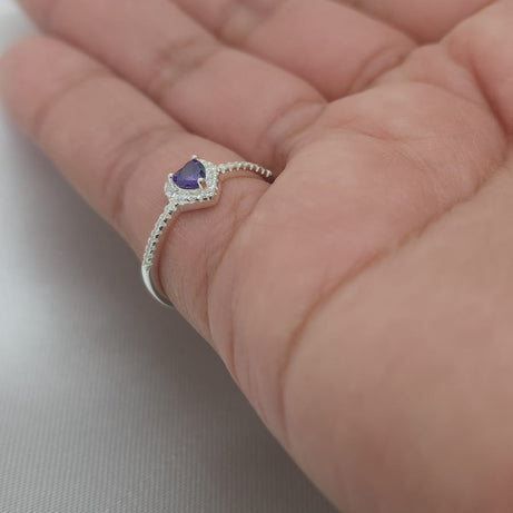 Anillo Dama diseño Corazón circón Violeta con incrustación de Microcircones