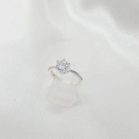 Anillo Dama Diseño flor Circón con incrustaciones de Microcircones