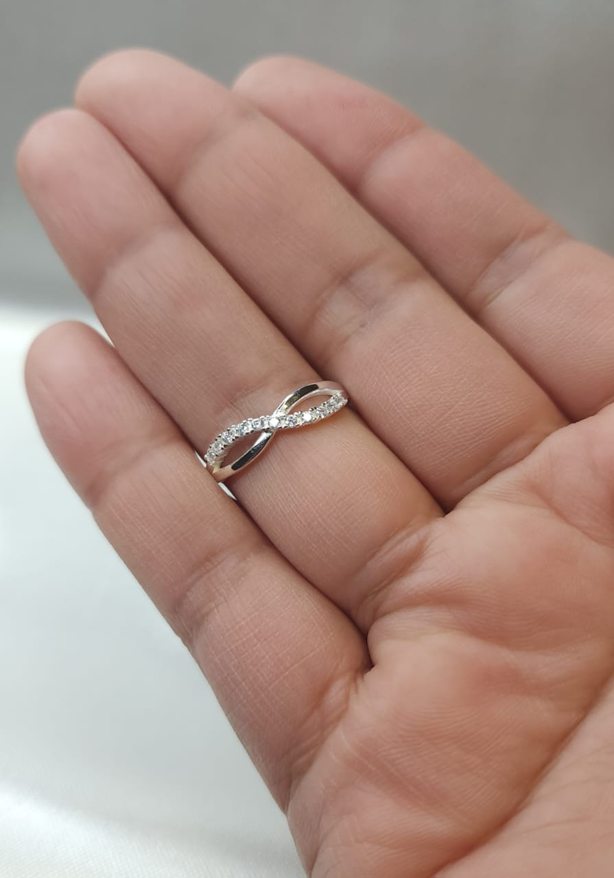 Anillo Dama Diseño Infinito