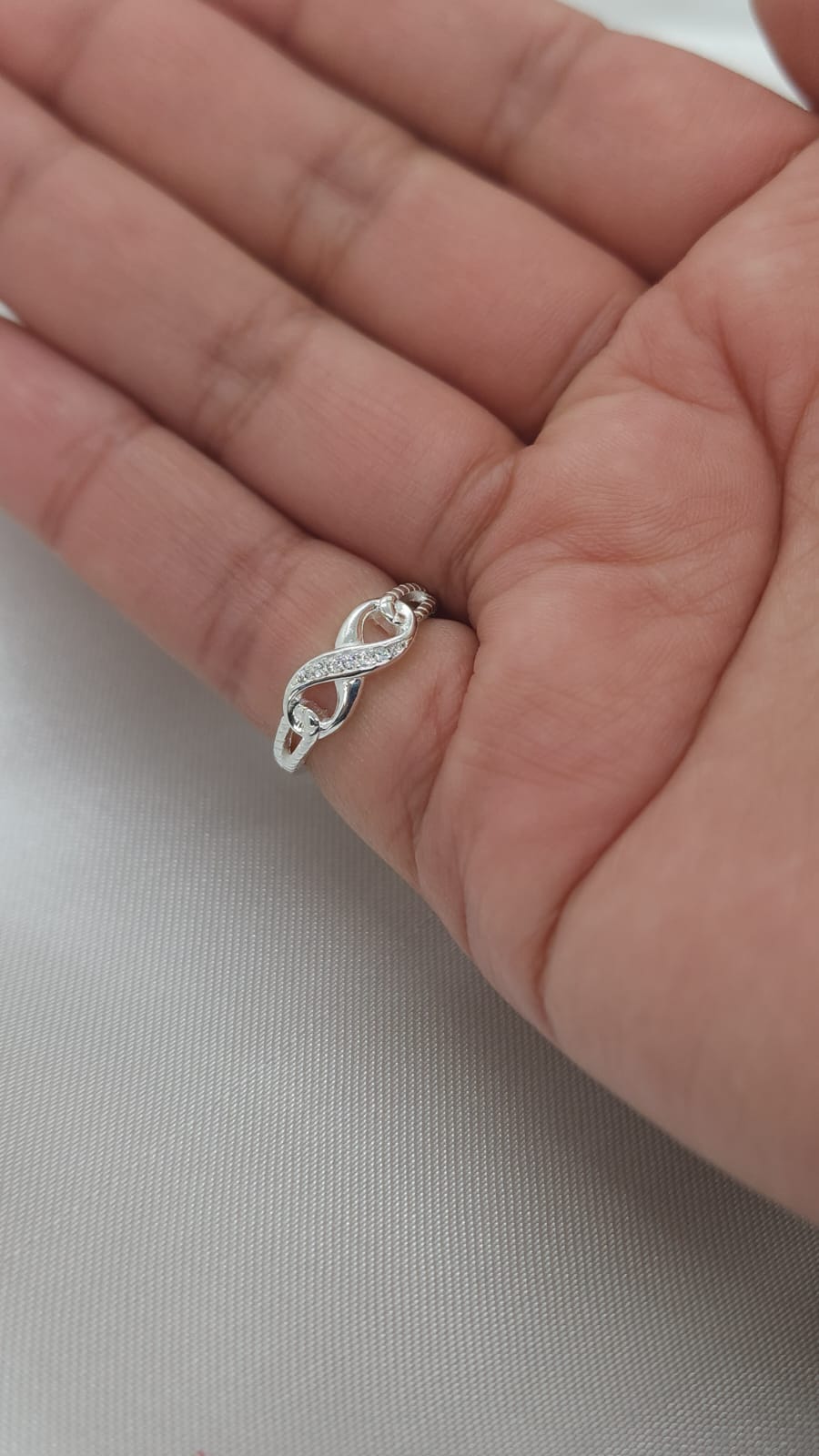 Anillo Dama Diseño infinito