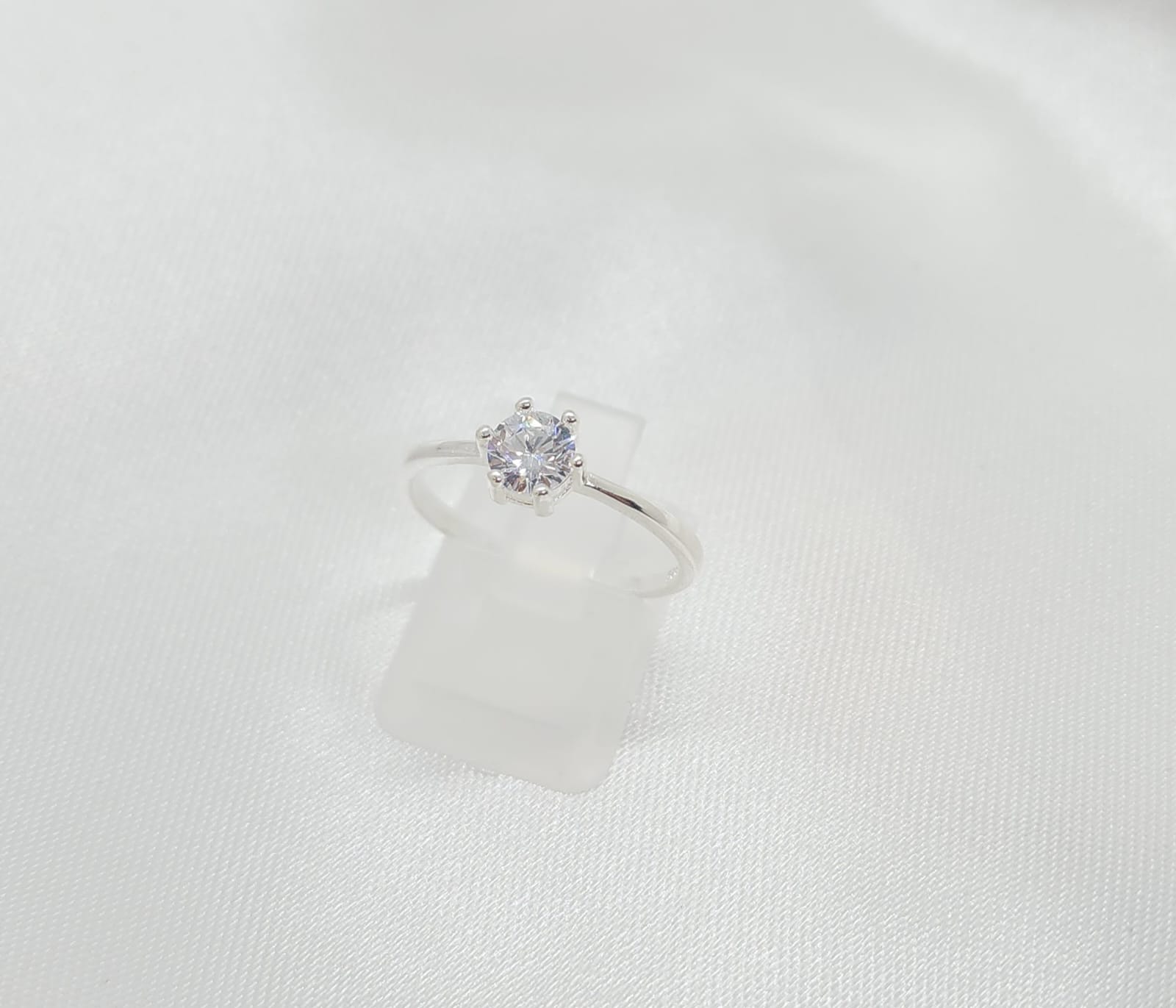 Anillo Dama Diseño Circón