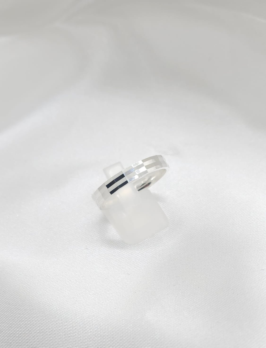 Anillo Argolla Diseño cuadraditos 4mm Grosor Plata 925