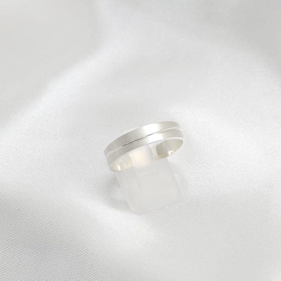 Anillo Argolla Diseño linea al medio cromado 4mm Grosor Plata 925