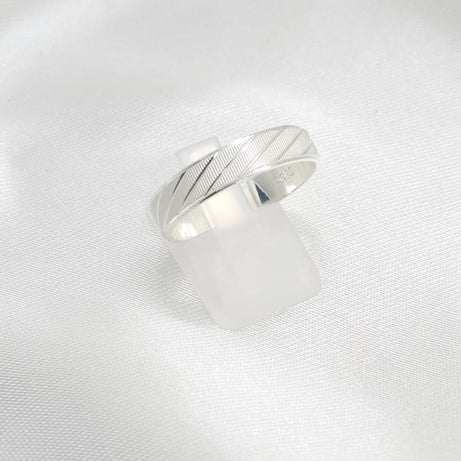 Anillo Argolla Diseño rayas de lado 5mm Grosor Plata 925