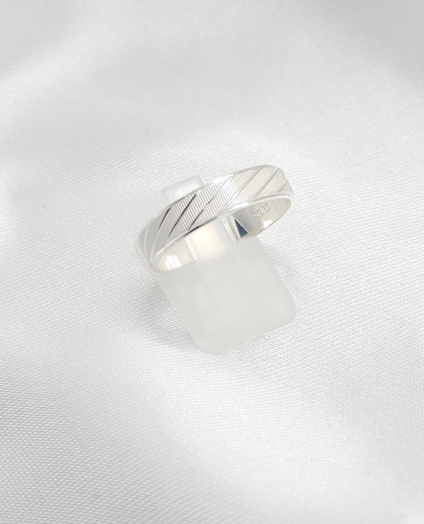 Anillo Argolla Diseño rayas de lado 5mm Grosor Plata 925