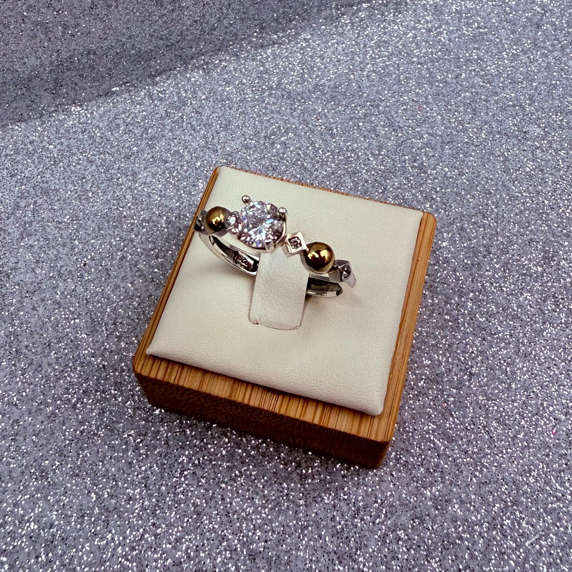 Anillo Dama Diseño Circón con Microcircones