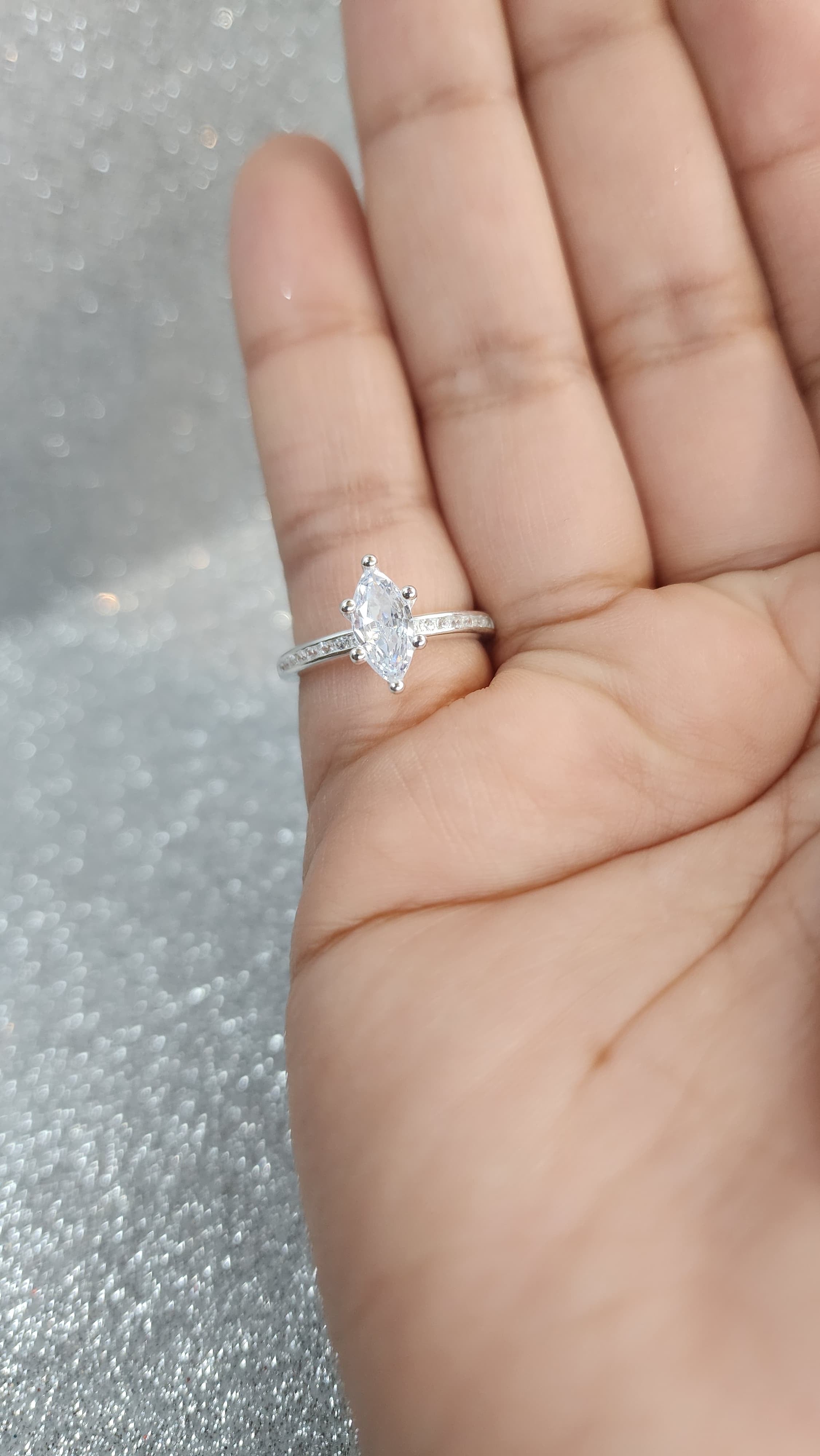 Anillo Dama Circón con incrustaciones de Microcircones P.925