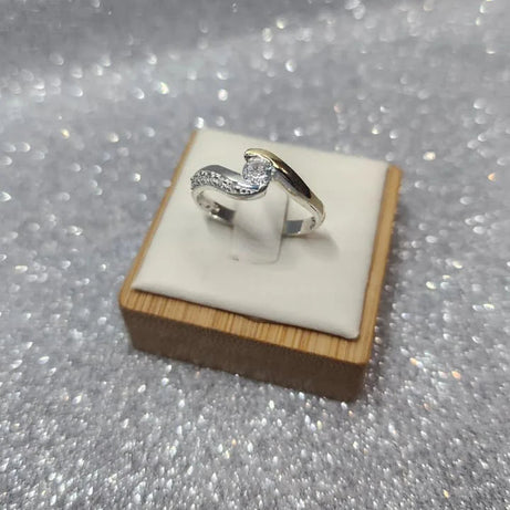 Anillo Dama Diseño Circon con microcircones P.925 con Oro de 14k.