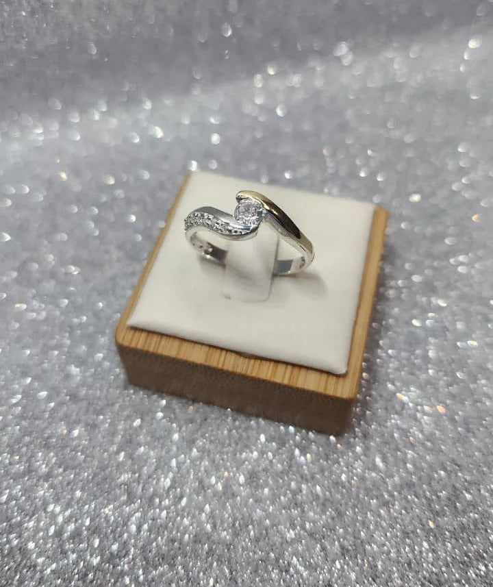 Anillo Dama Diseño Circon con microcircones P.925 con Oro de 14k.