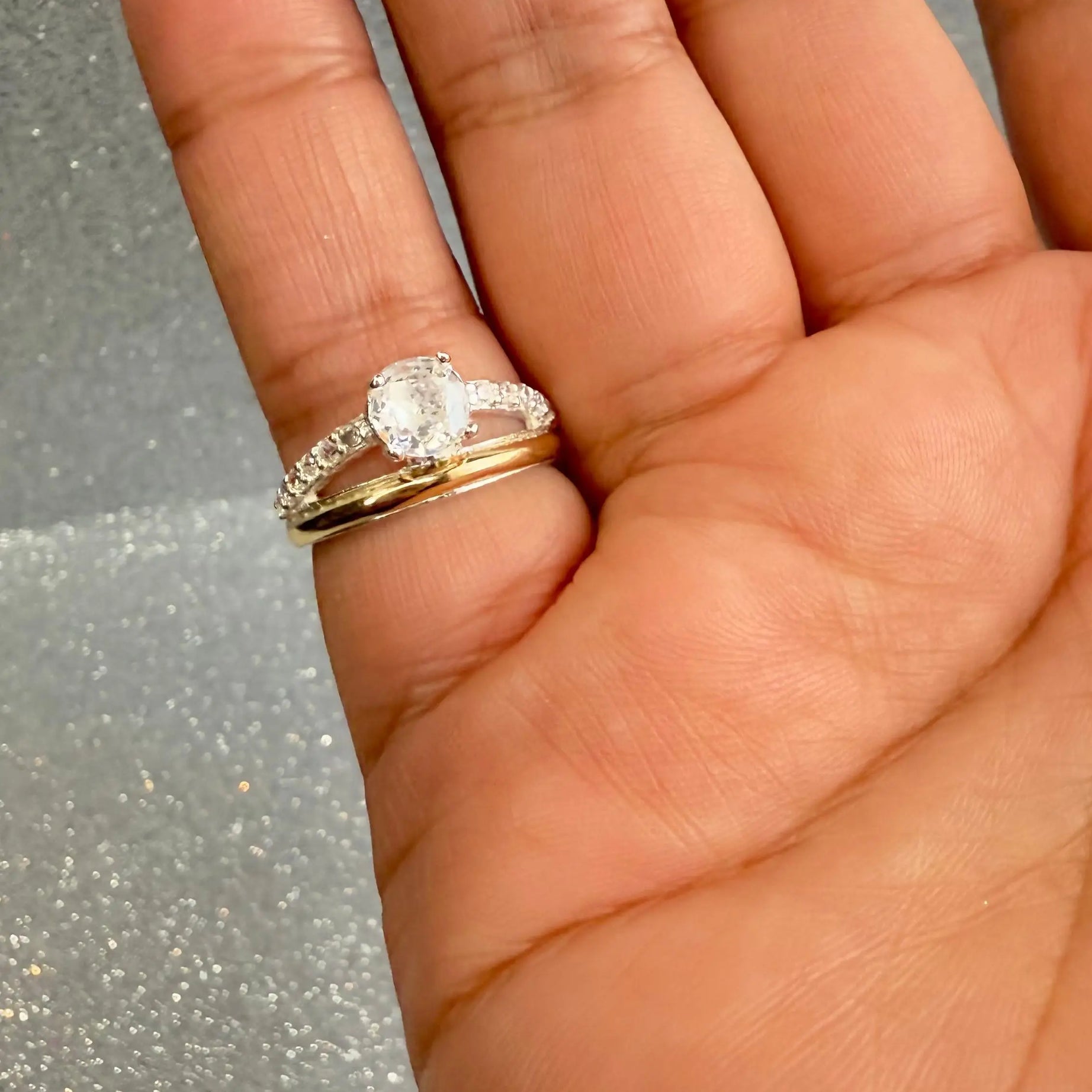 Anillo Dama Diseño Circón P.925 con Oro de 14kilates