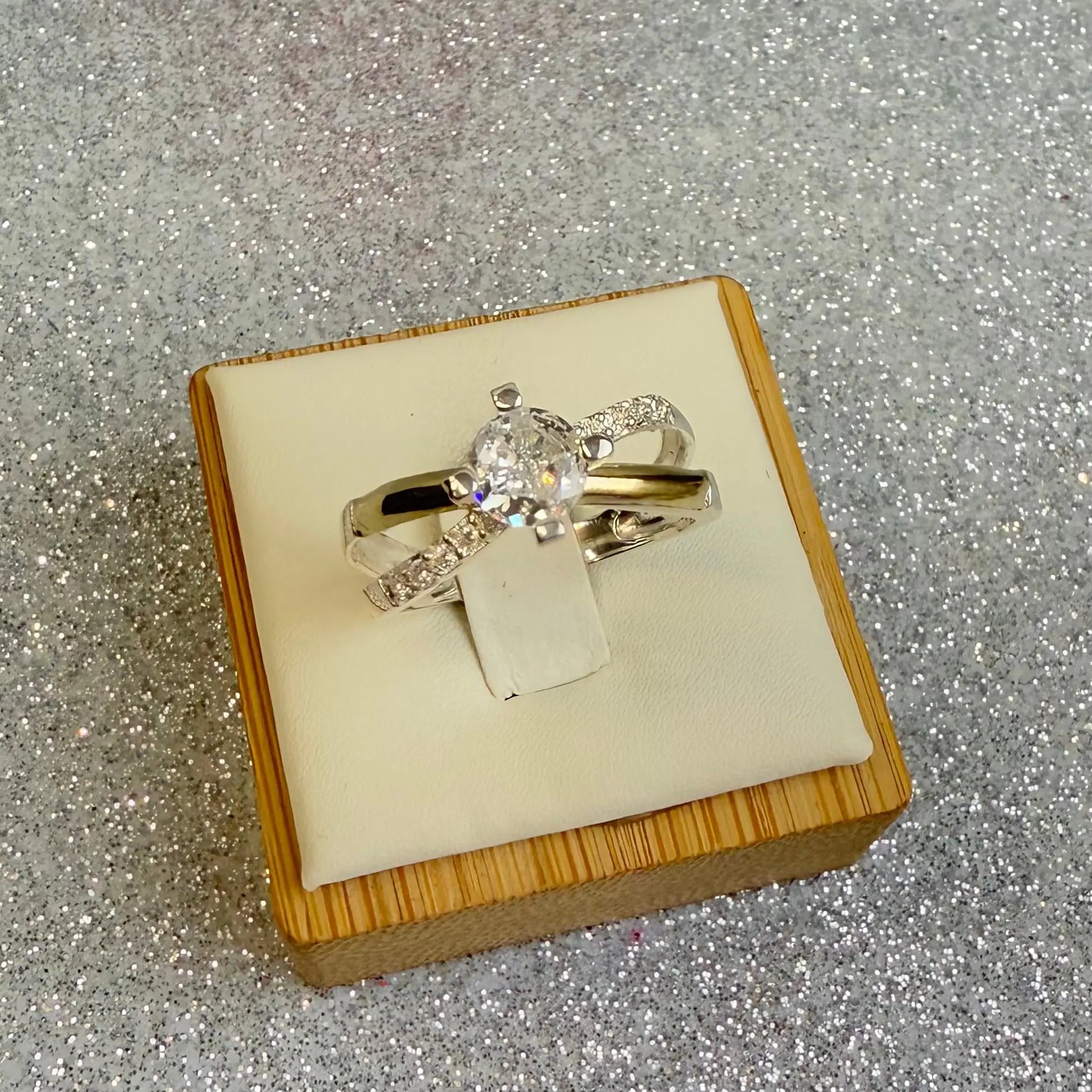 Anillo Dama Diseño Circón P.925 con Oro de 14k