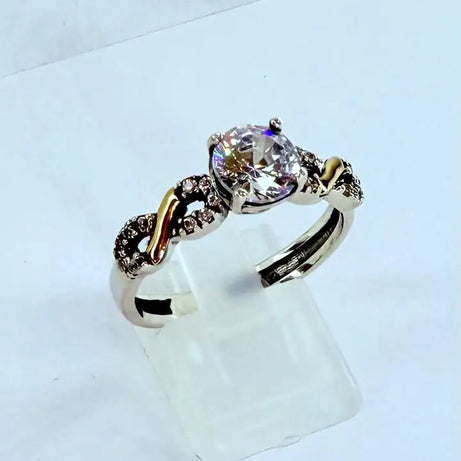 Anillo Dama Diseño Circón infinitos P.925 con Oro de 14k