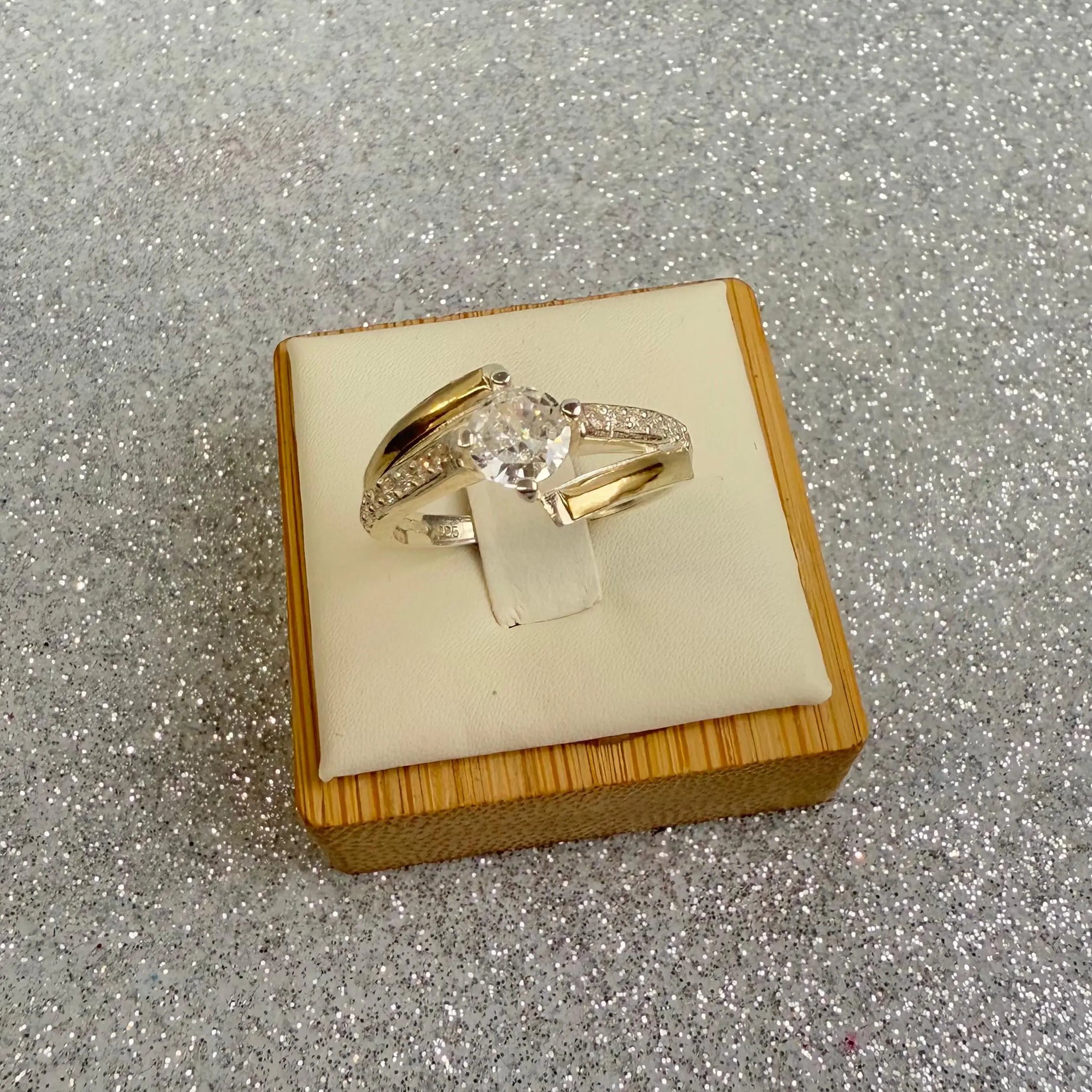 Anillo Dama Diseño Circon P.925 con Oro de 14k