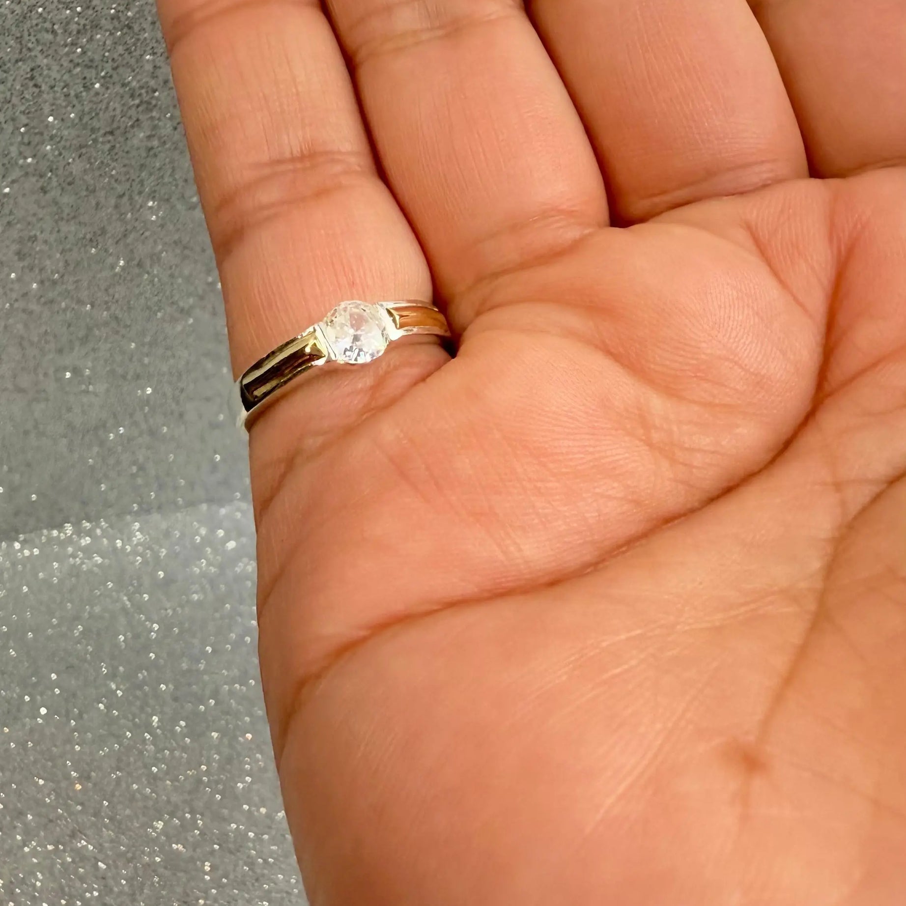 Anillo Dama  Diseño Circon solitario P.925 con Oro de 14k