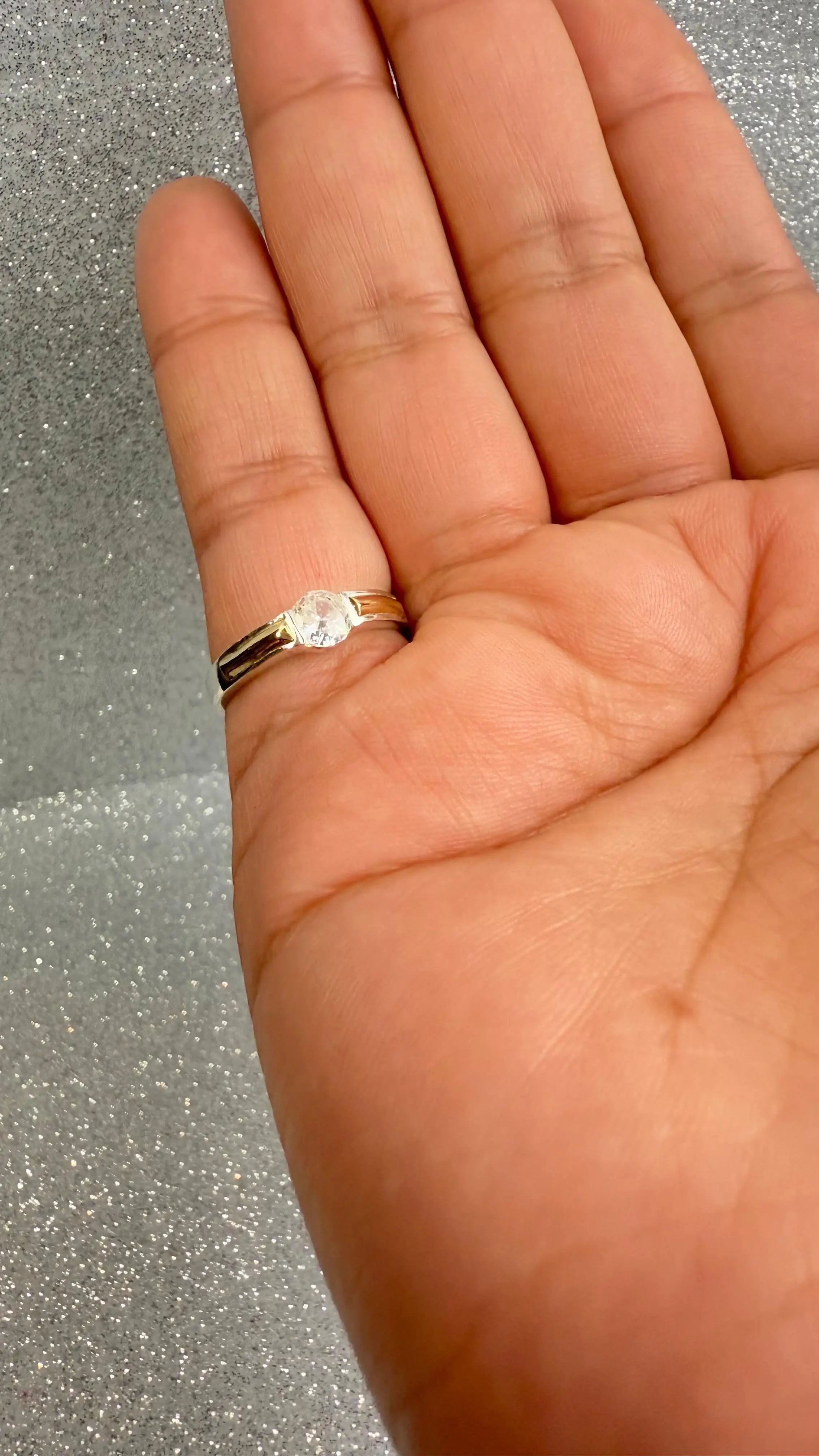 Anillo Dama  Diseño Circon solitario P.925 con Oro de 14k