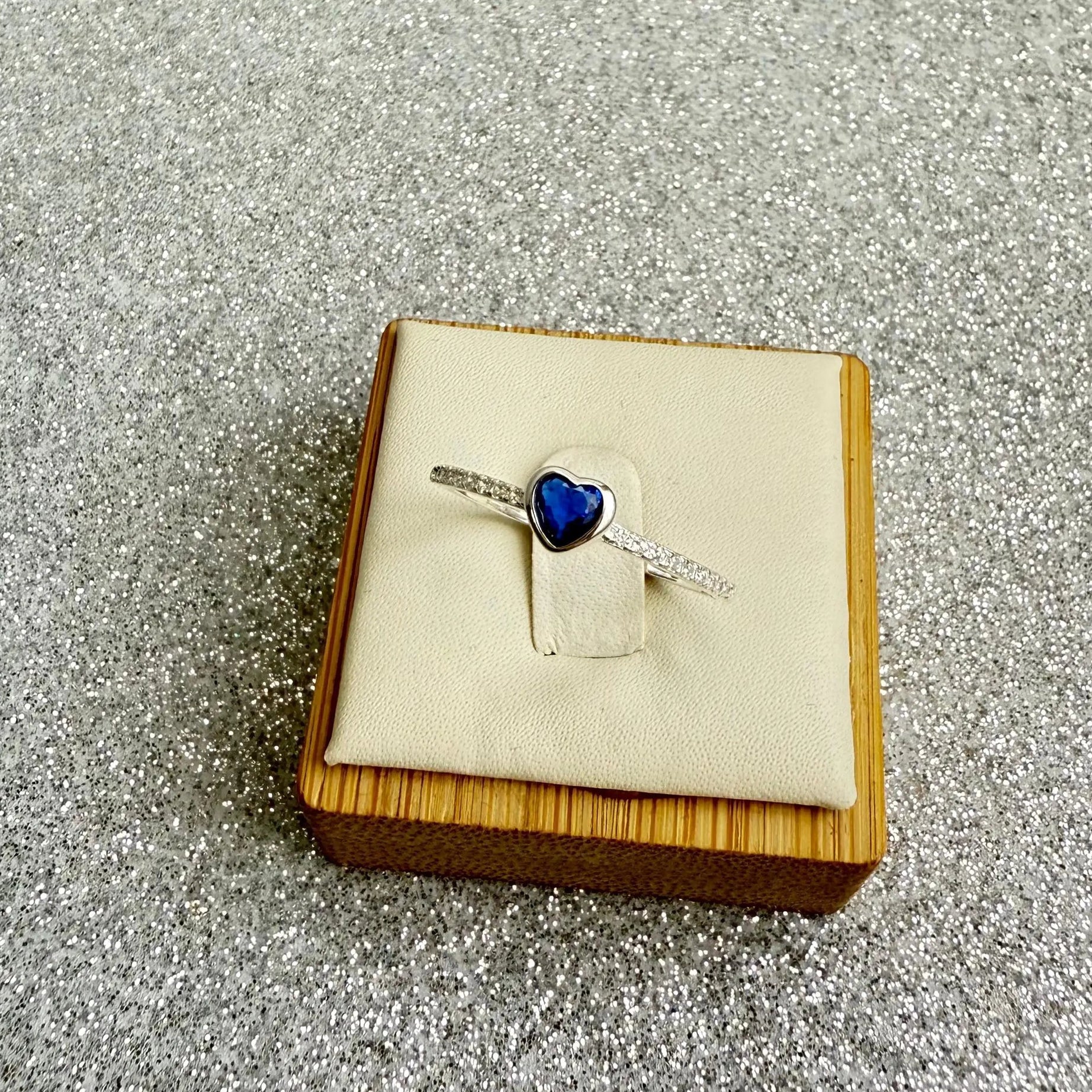 Anillo Dama Diseño Corazón Azul Plata fina ley 925