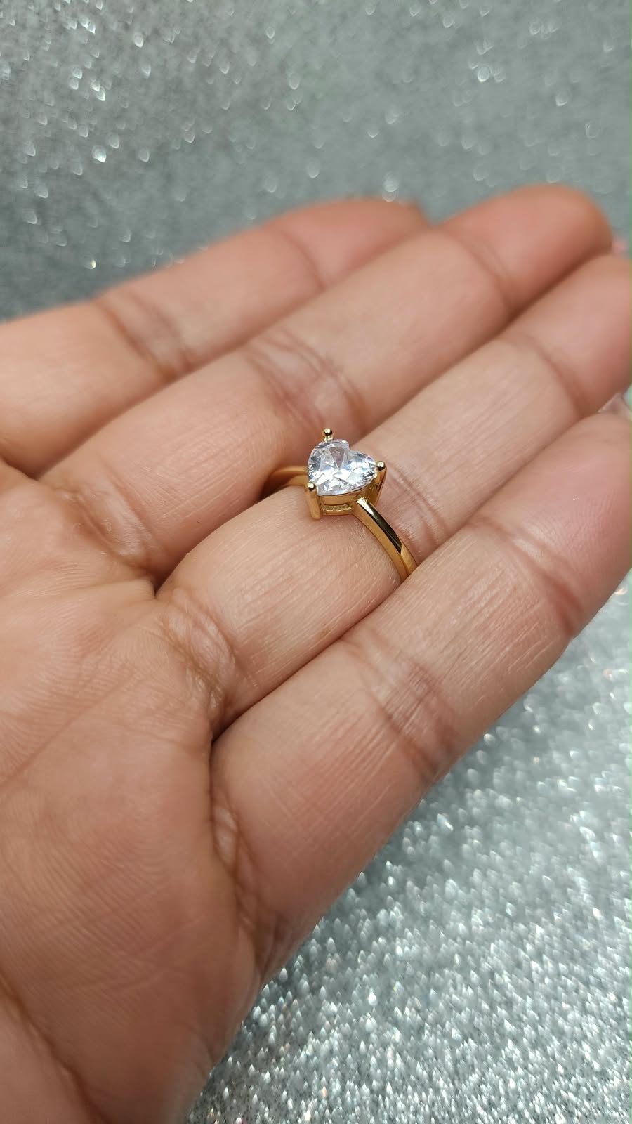 Anillo dama Diseño Corazón Solitario Circón  en Plata 925 con Baño de Oro 18kilates