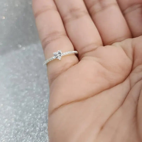Anillo Dama Diseño Corazón cristal pequeño Plata fina ley 925