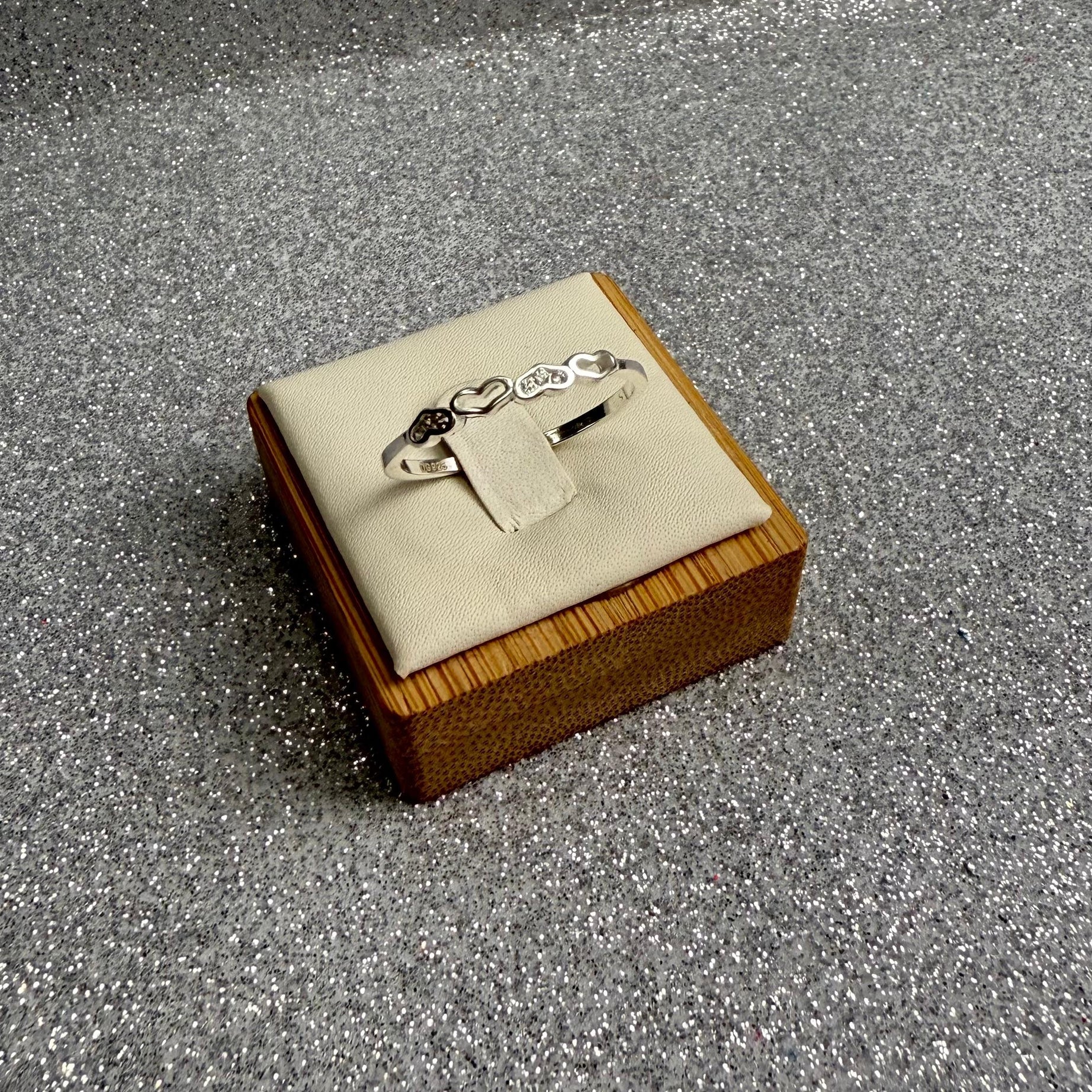 Anillo Dama Diseño Corazones microcircones Plata 925