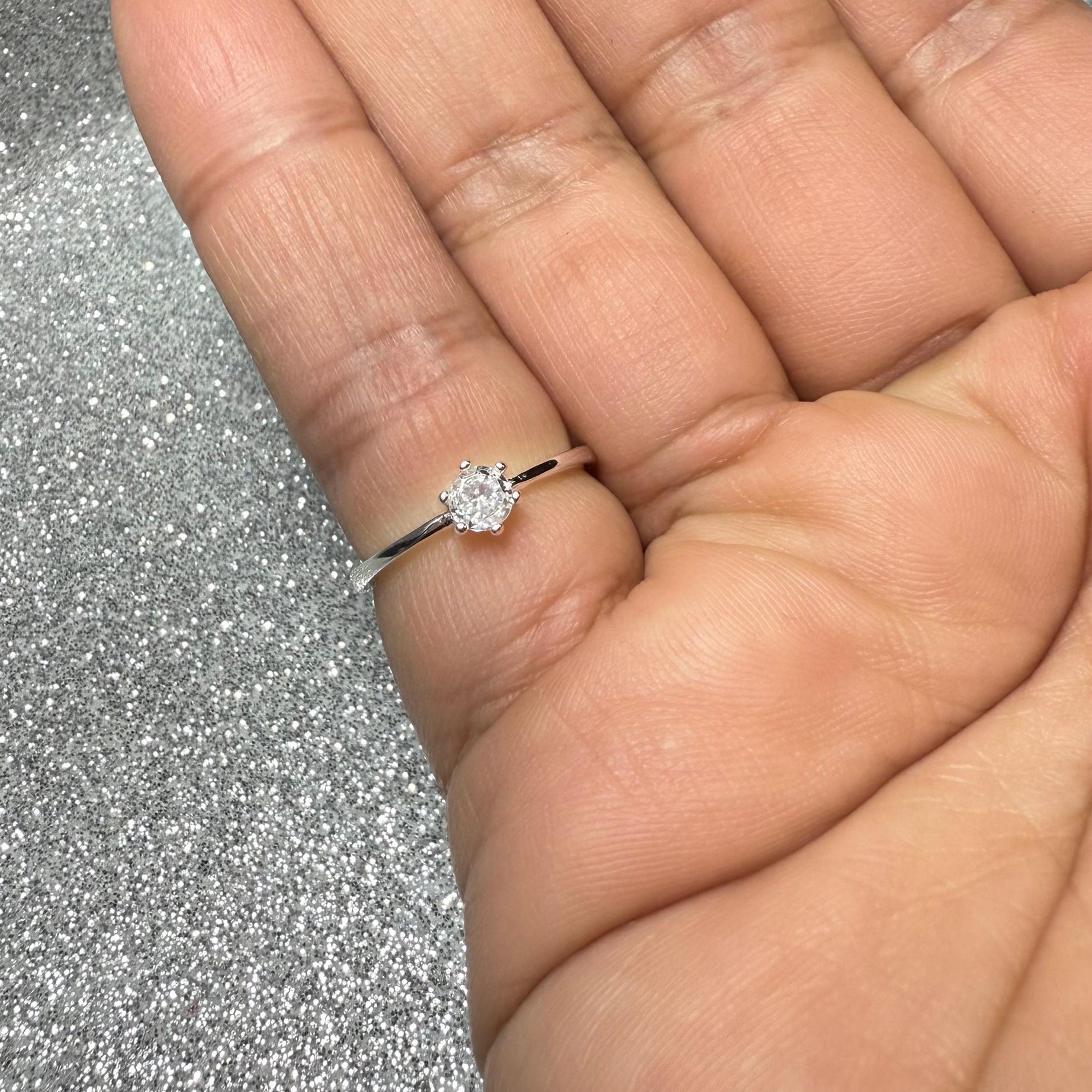 Anillo Dama Diseño Solitario Circón Clásico P.925