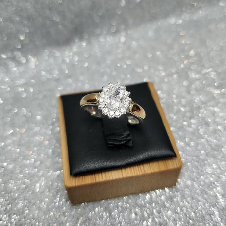 Anillo Dama Diseño Flor Circón P.925 con Oro de 14kilates