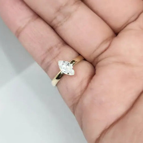 Anillo Dama Diseño Circón P.925 con Oro de 14k