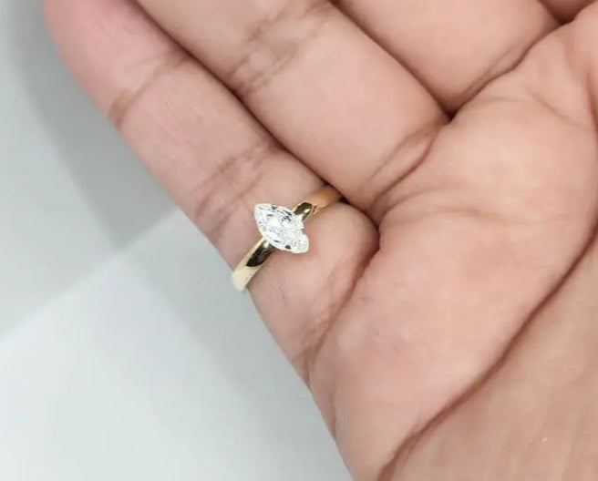 Anillo Dama Diseño Circón P.925 con Oro de 14k