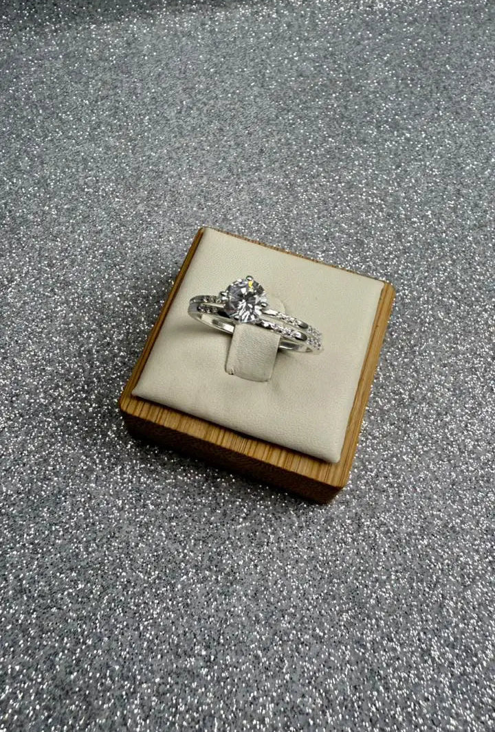 Anillo Dama Doble diseño circon junto a diseño cintillo Plata 925
