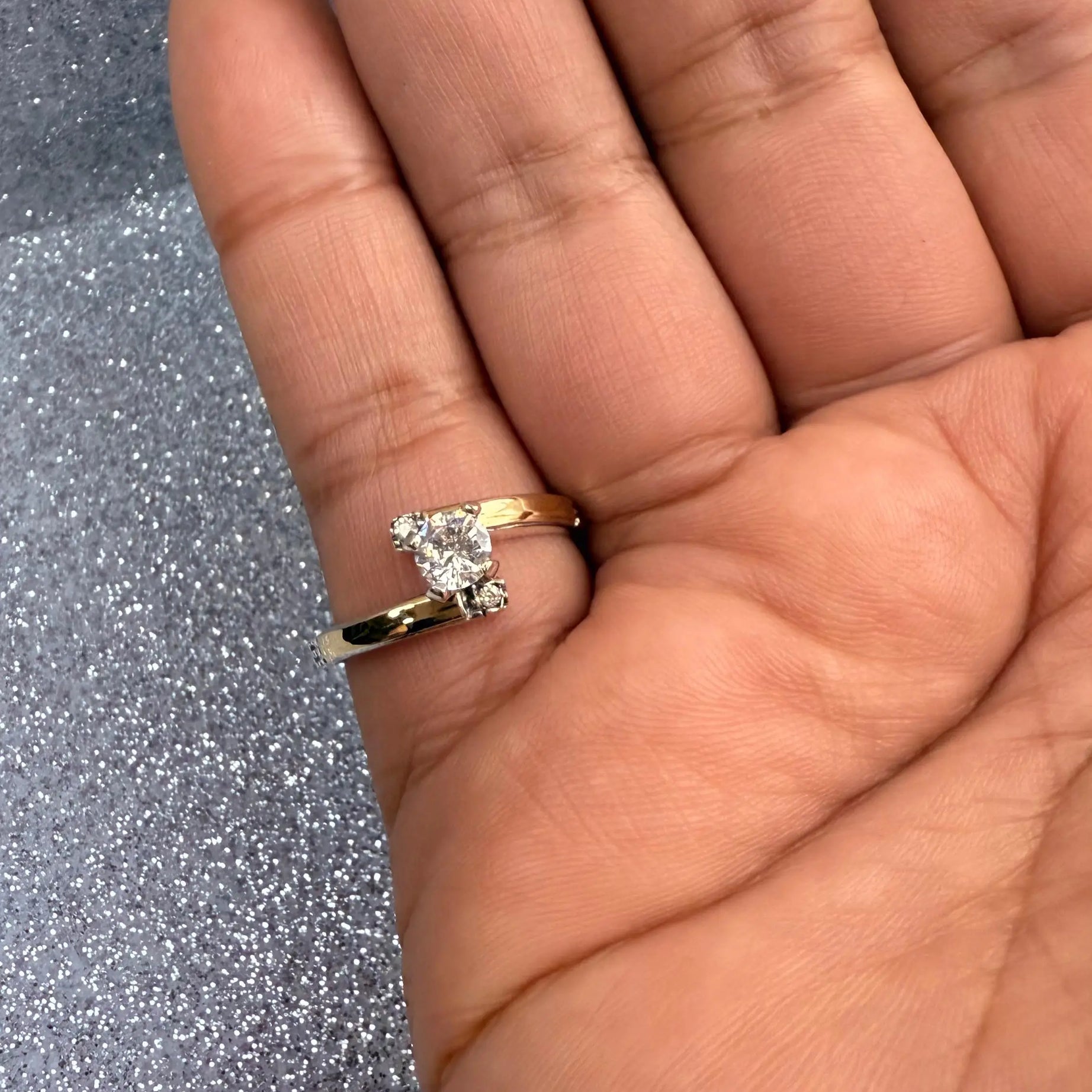 Anillo Dama Diseño brazo abierto Circón