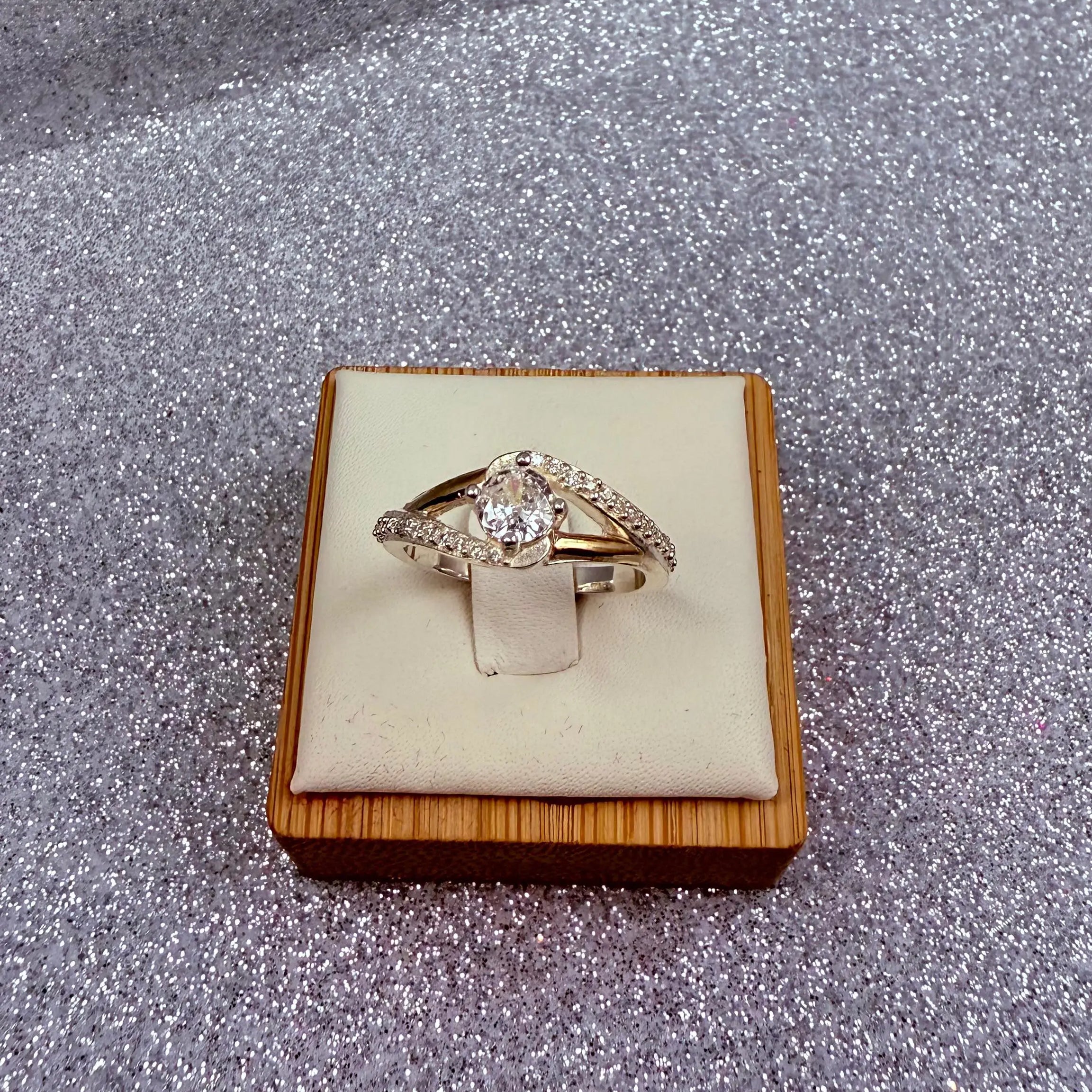 Anillo Dama Diseño circón con microcircones