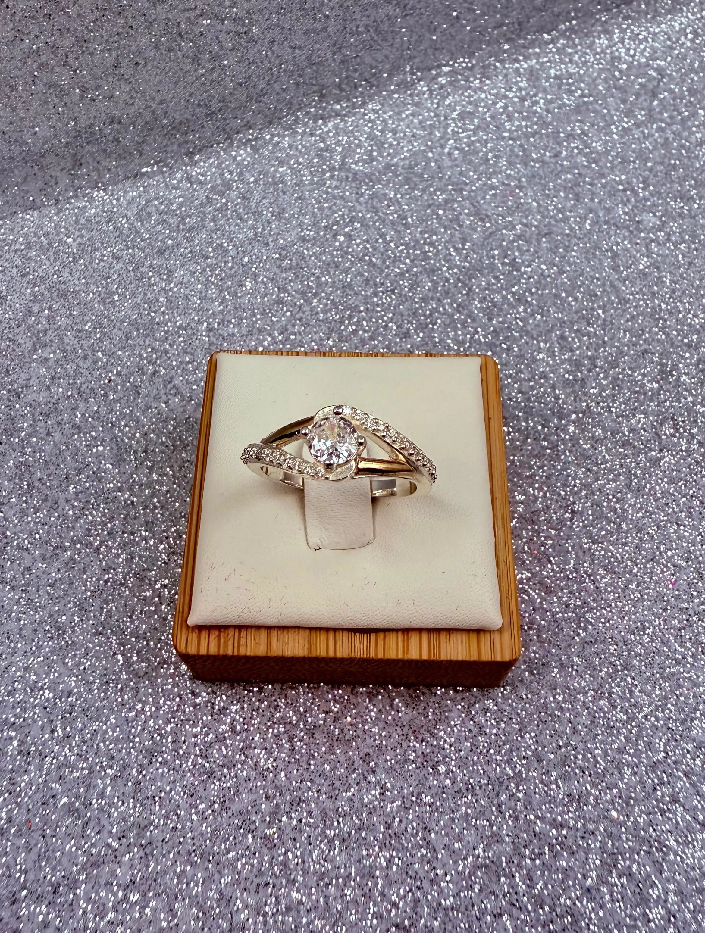 Anillo Dama Diseño circón con microcircones