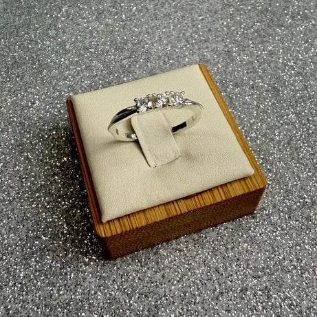 Anillo Dama diseño tres circones Plata 925