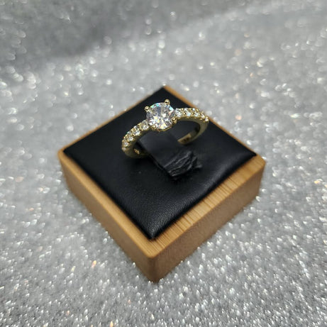 Anillo dama Diseño Circón con microcircones en Plata 925 con Baño de Oro 18kilates
